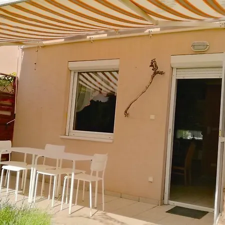 Nyaraló Aurora Premium