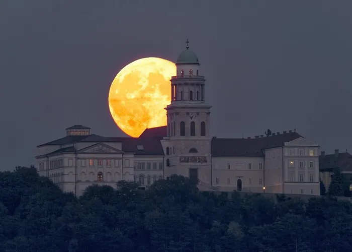 Aurora Premium * Győr
