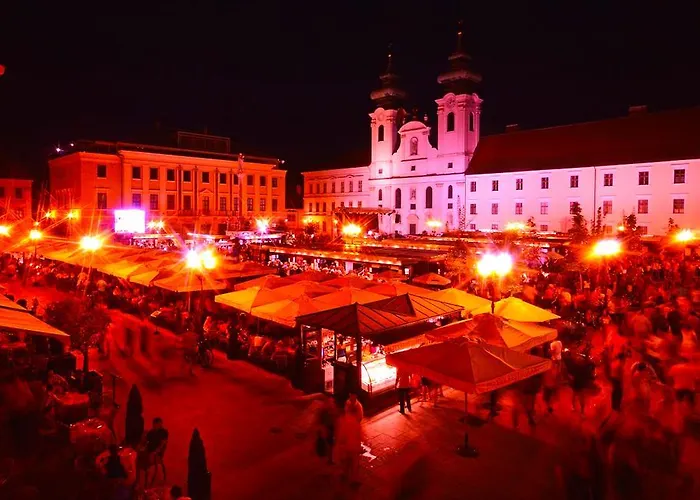 Aurora Premium Győr